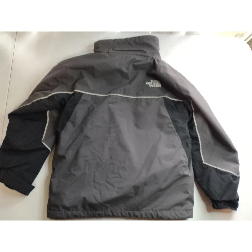 The North Face HyVent Boys Medium Gray Black Triclimate‎ Jacket no hood